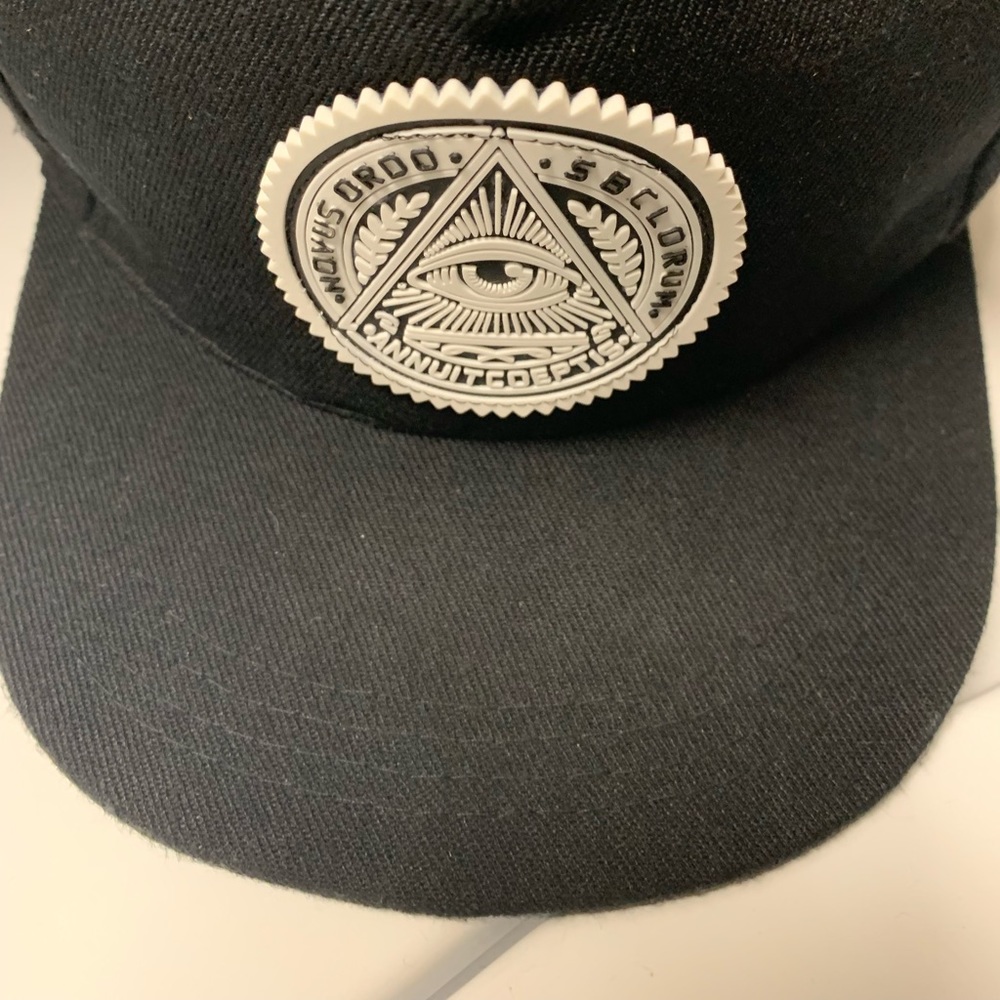 Anuit Coeptis Hat All Seeing Eye
